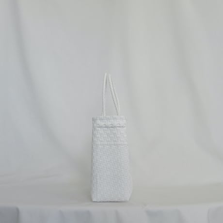 【6月15日(月)〜6月19日(金)発送】 Gummy Bag No.4 (Size: S) _Egg Shell White