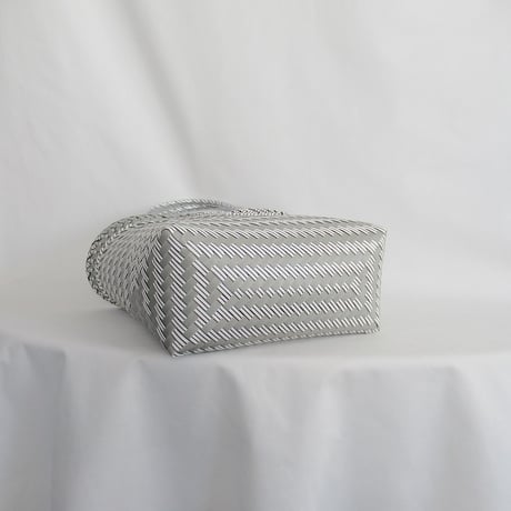 【8月31日(月)〜順次発送】 Mekearibag No.26 (Size: M) _Silver × Gomashio