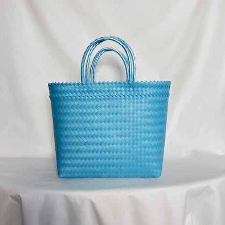 メケアリサ　メケアリバッグmサイズ 🆕👜✨ BOSTON！ GummybagのMサイズと近しい容量ながら、横長