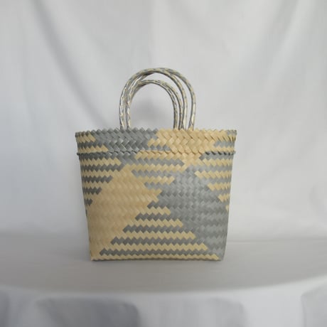 【6月22日(月)〜6月26日(金)発送】 Mekearibag No.18 (Size: M) _Tofa (cross)