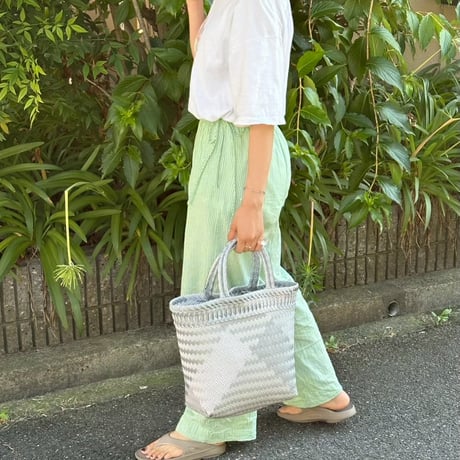 【6月22日(月)〜6月26日(金)発送】 Mekearibag No.20 (Size: M) _ Silver × Yasashii Purple