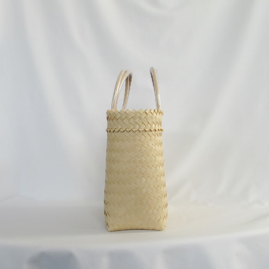 694b941d8fb59e155490d3d3