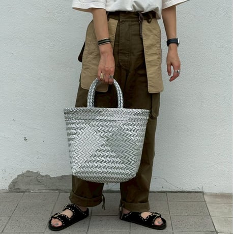 【7月6日(月)〜7月10日(金)発送】 Mekearibag No.14 (Size: M) _ Kurogoma Tofu (cross)