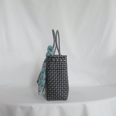 【6月8日(月)〜6月12日(金)発送】 Bag×Handkerchief［E］Gummy bag (Size : S) _Black×Silver