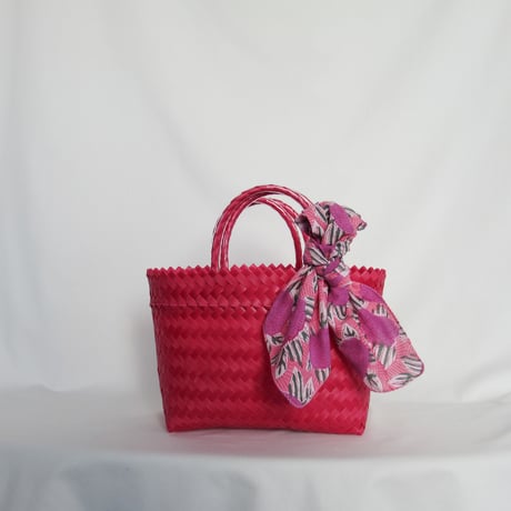 mekearisaメケアリサ GummyBag(size.S)＆ハンカチ