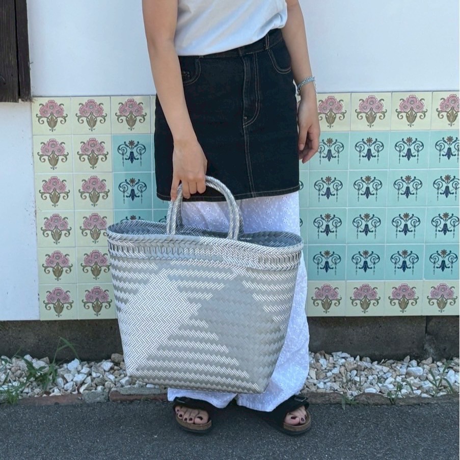 【美品】メケアリサ Mekearibag koke Lsize 7月7日(月)〜7月11日(金)発送】Mekearibag BOUQUET(cross) N