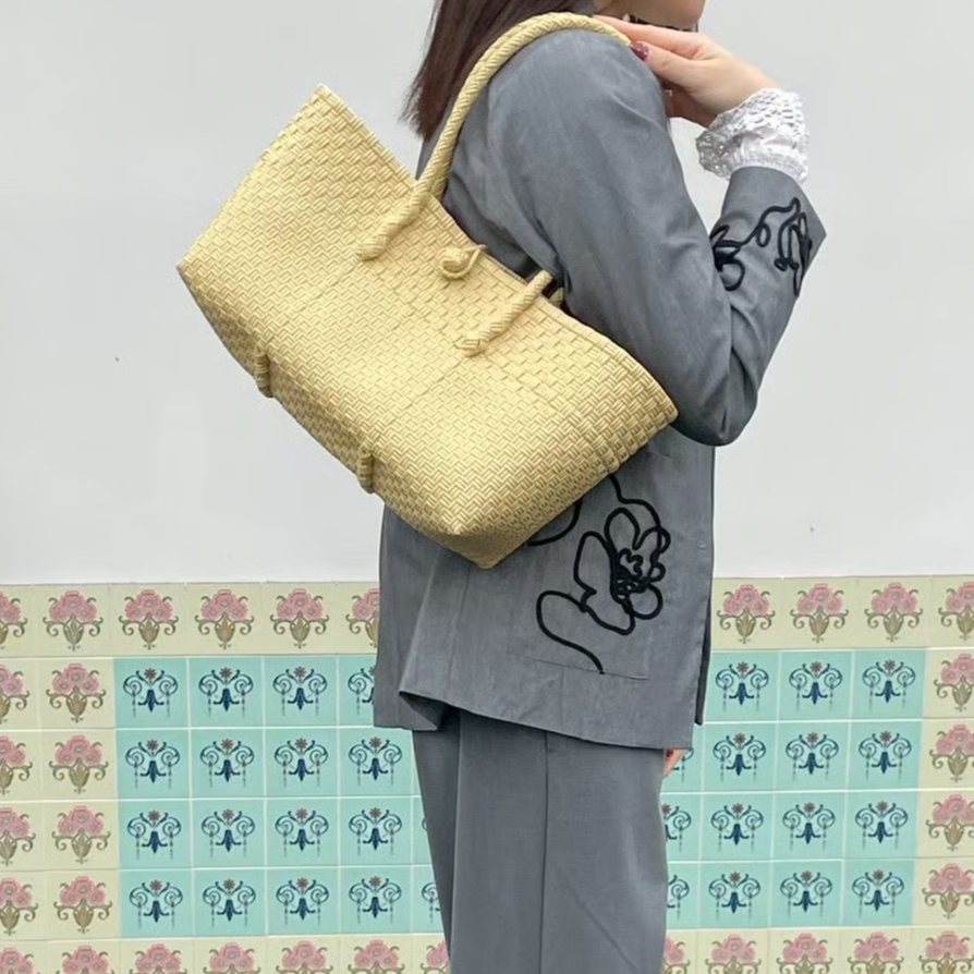 メケアリサ　BOSTON BAG No.4 _ Custard 6月8日(月)〜6月12日(金)発送】 BOSTON BAG No.3 _ Custard