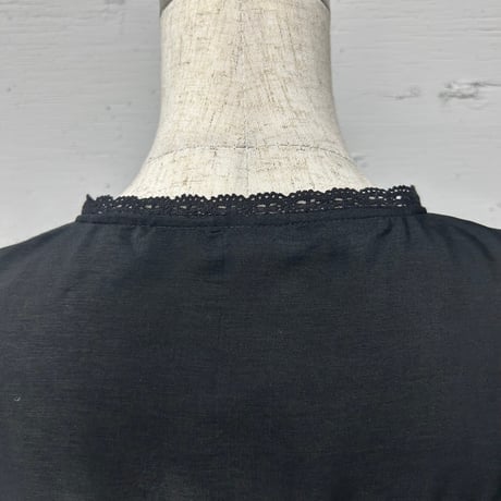 embroidery NS blouse