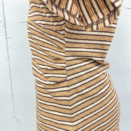 multi border tuck Tee