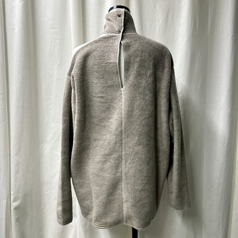cut-out pullover(beige) | PROVOKE design boutique