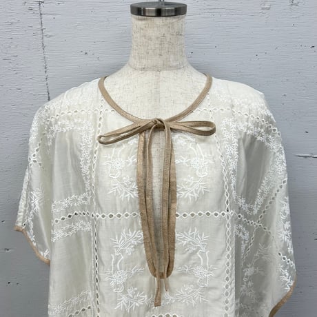 handkerchief poncho BL
