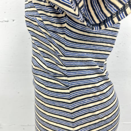 multi border tuck Tee