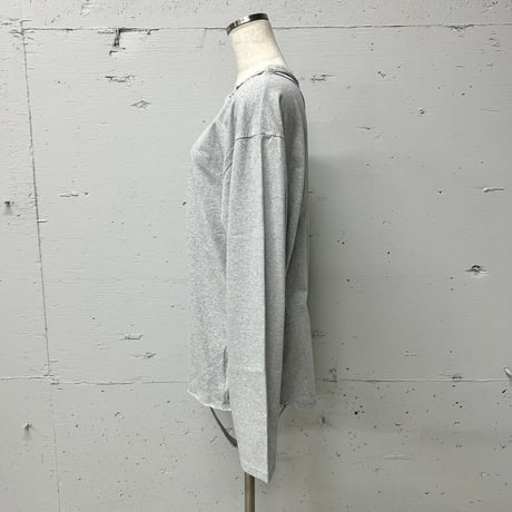 cut out long sleeve T