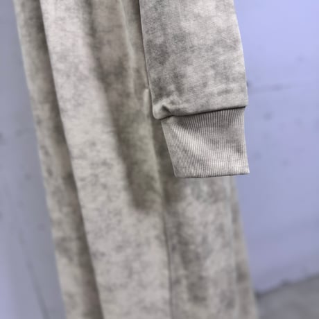 pigmented hoodie dress (beige）