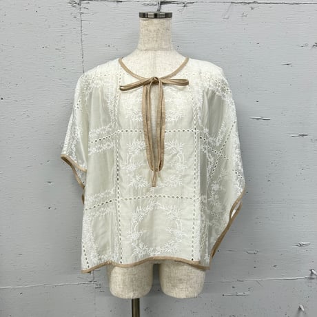 handkerchief poncho BL