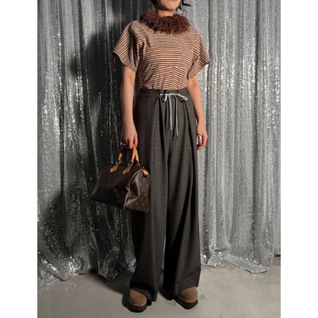 multi border tuck Tee