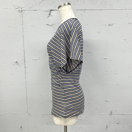 multi border tuck Tee