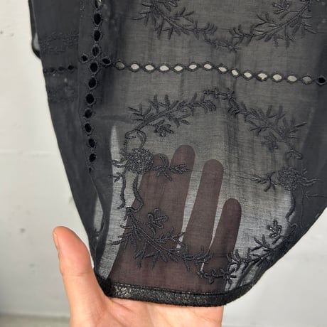 handkerchief poncho BL