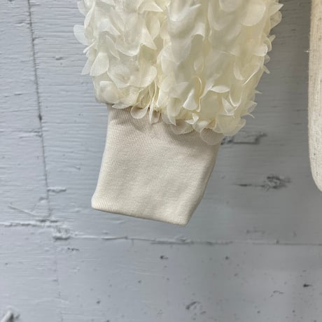 petal motif cropped pullover