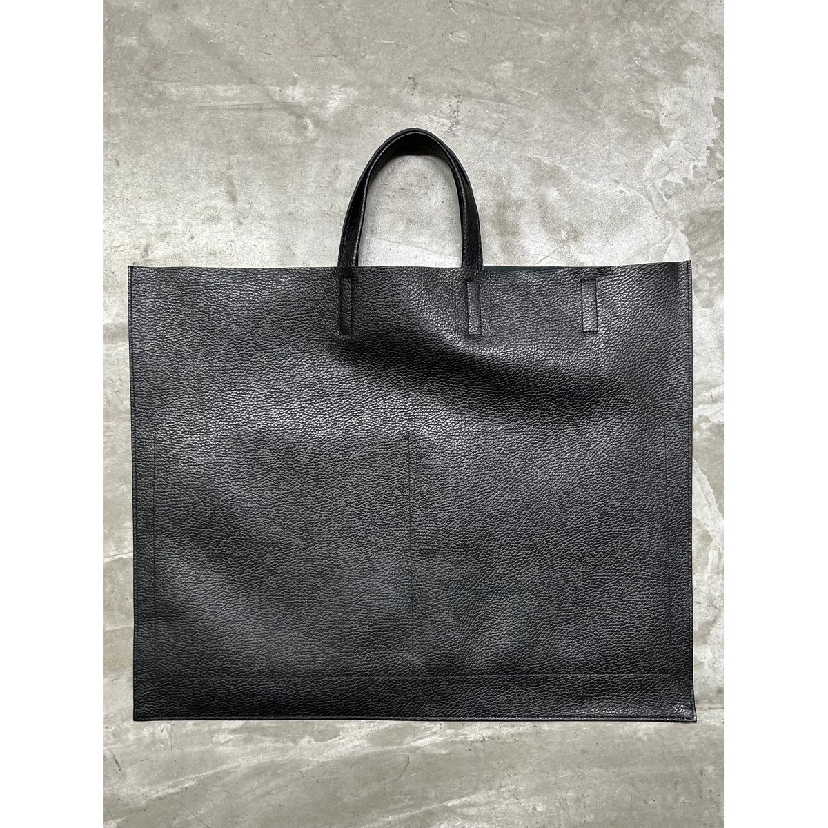 blancle】S.LEATHER FLAT TOTE L(black) | STORE b
