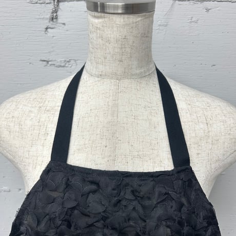petal motif apron vest
