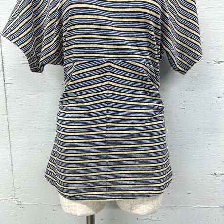 multi border tuck Tee