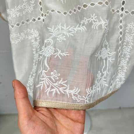 handkerchief poncho BL