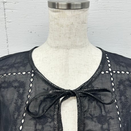 handkerchief poncho BL