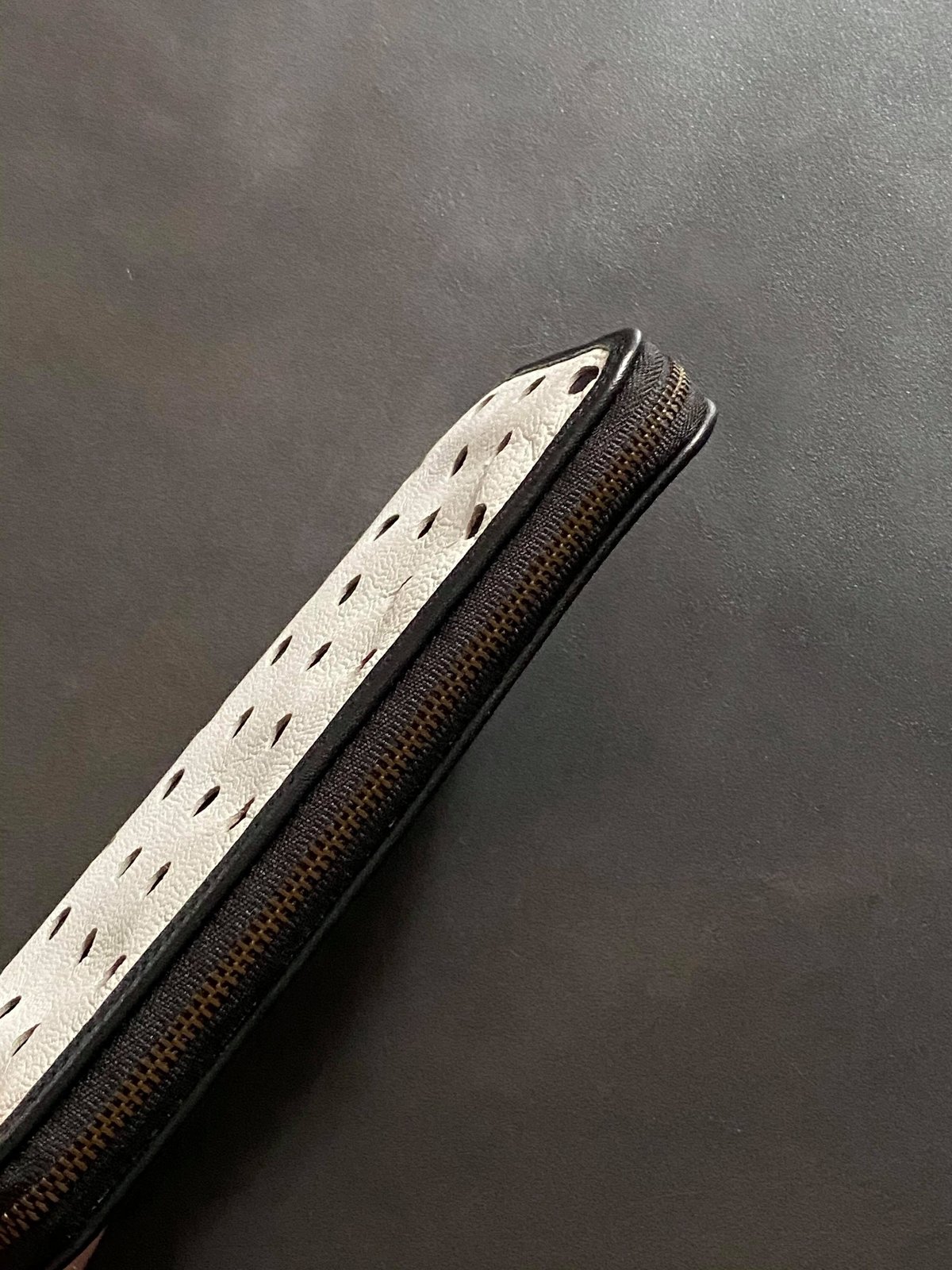 ジップロングウォレット ドット | NECOREPA STORE ジップロングウォレット ドット | NECOREPA STORE