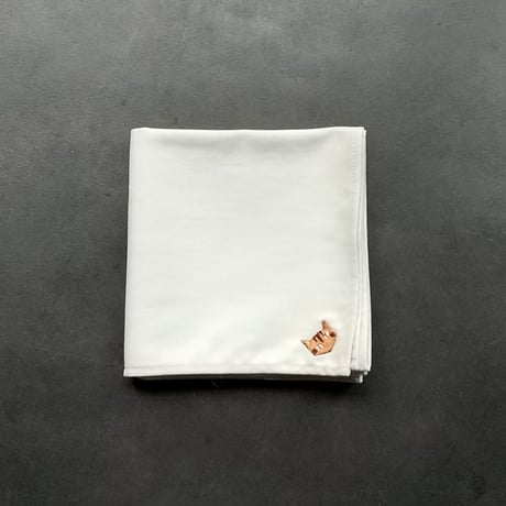 NECOREPA 刺繍ハンカチNo7　クリームベージュ茶トラ