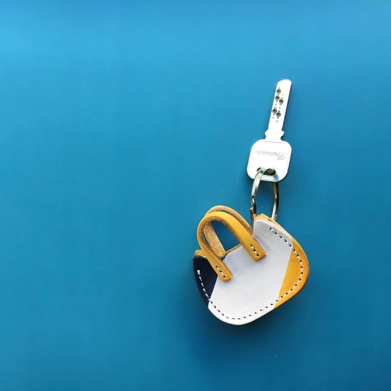 ミニネコバスケット キーホルダー | NECOREPA STORE