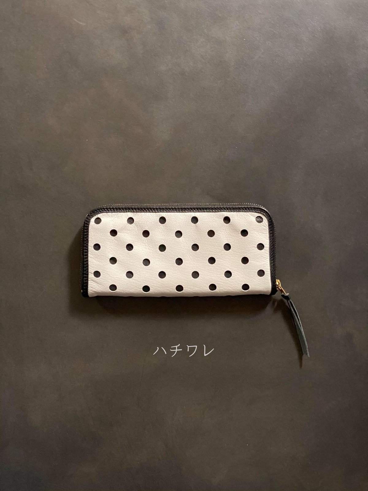 ジップロングウォレット ドット | NECOREPA STORE ジップロングウォレット ドット | NECOREPA STORE