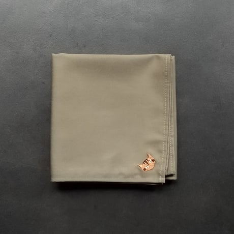 NECOREPA 刺繍ハンカチNo5　バジル茶トラ【kura】