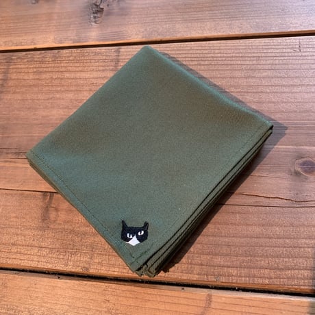 NECOREPA 刺繍ハンカチNo6　オリーブハチワレ