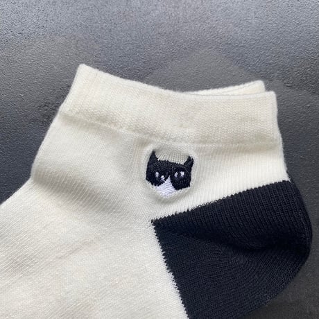 NECOREPA　刺繍ソックス　アンクル