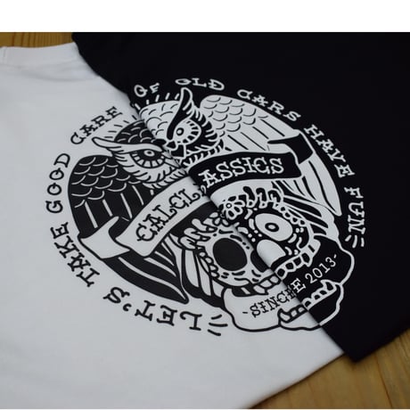 御守りイラストロゴTシャツ（黒）