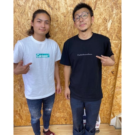2021年　刺繍CalClassics　Tシャツ　白＆黒