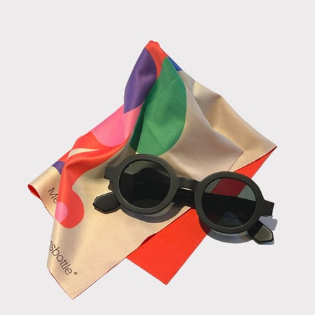 MCB325 / ADRIAN JOHNSON / HOBBY