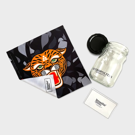 オンライン限定発売：SHO WATANABE x MHAK x MetropolitanCrossbottle