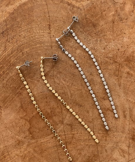 プレスボールピアス・イヤリング