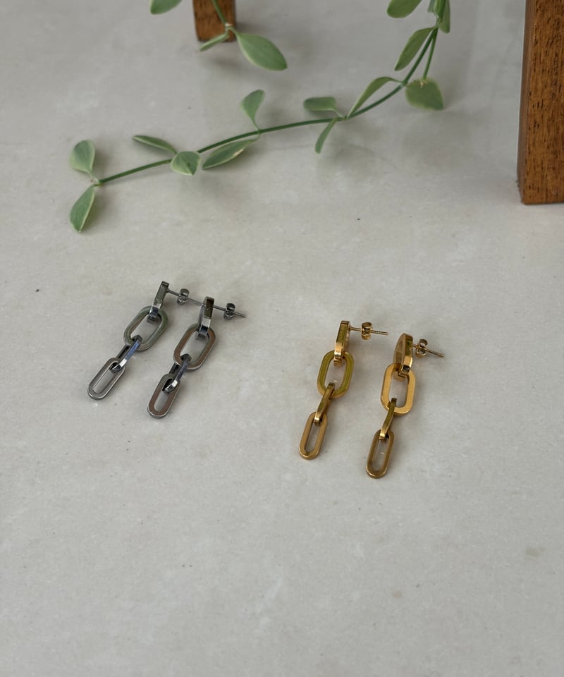 BURBERRY チェーンピアス バーバリー ピアス スーパーコピー クリスタルディテール