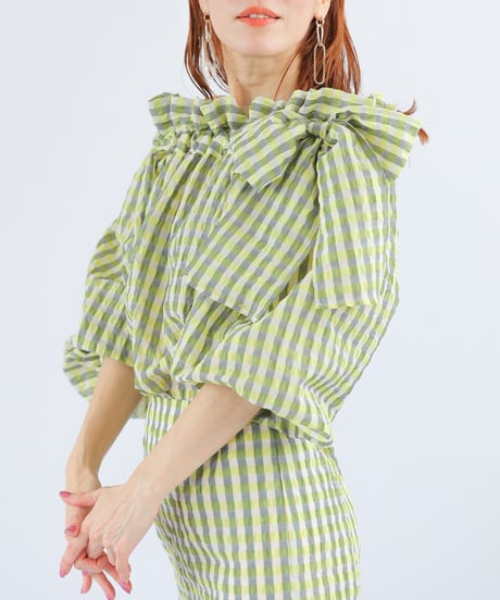 ＜In essence by Akiko Yamamoto.＞サイドリボンギャザーブラウス