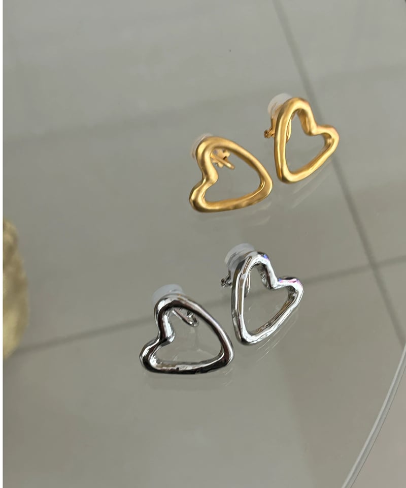 Juicy Couture LoveG&P新品ハートピアス Juicy Couture LoveG&P新品ハートピアス