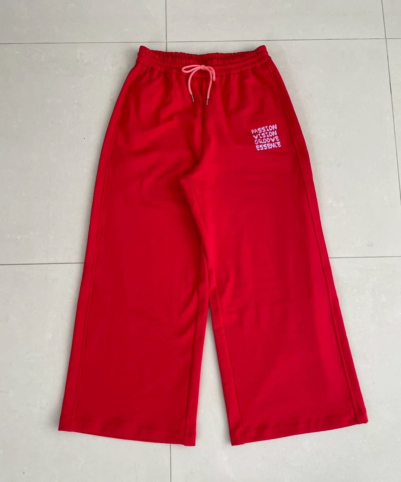 In essence by Akiko Yamamoto.＞カラースウェットワイドパンツ |