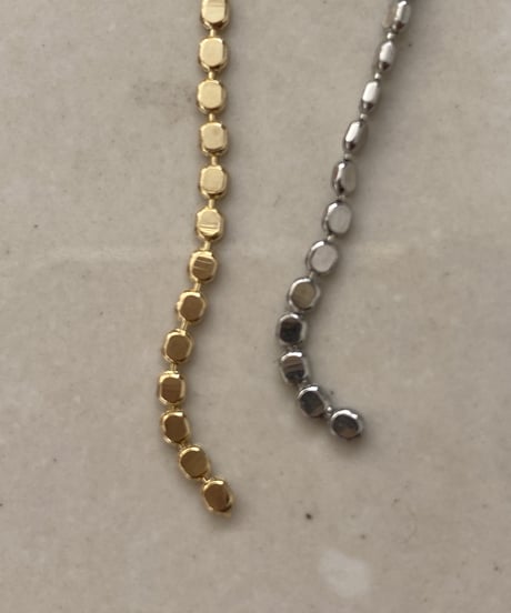 プレスボールピアス・イヤリング
