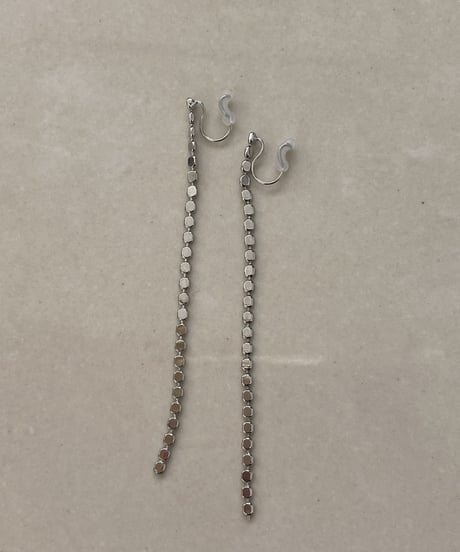 プレスボールピアス・イヤリング