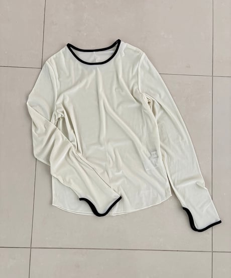 パイピングベロアトップス