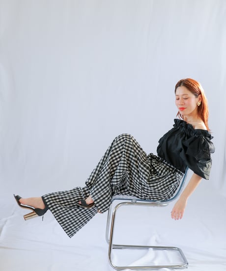 ＜In essence by Akiko Yamamoto.＞サイドリボンギャザーブラウス