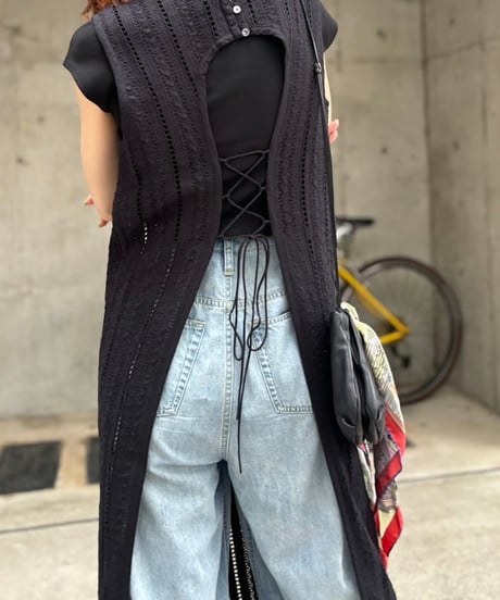 バックオープンレースワンピ