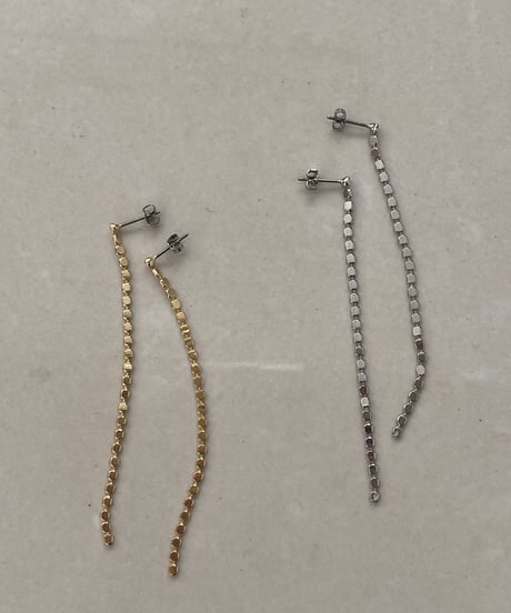 プレスボールピアス・イヤリング